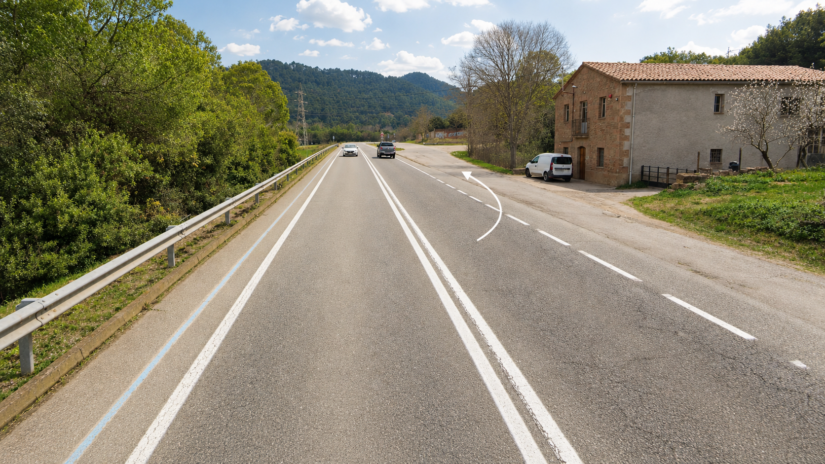 Pas 3 ruta Can Flautes: trencall a la dreta just després del stop
